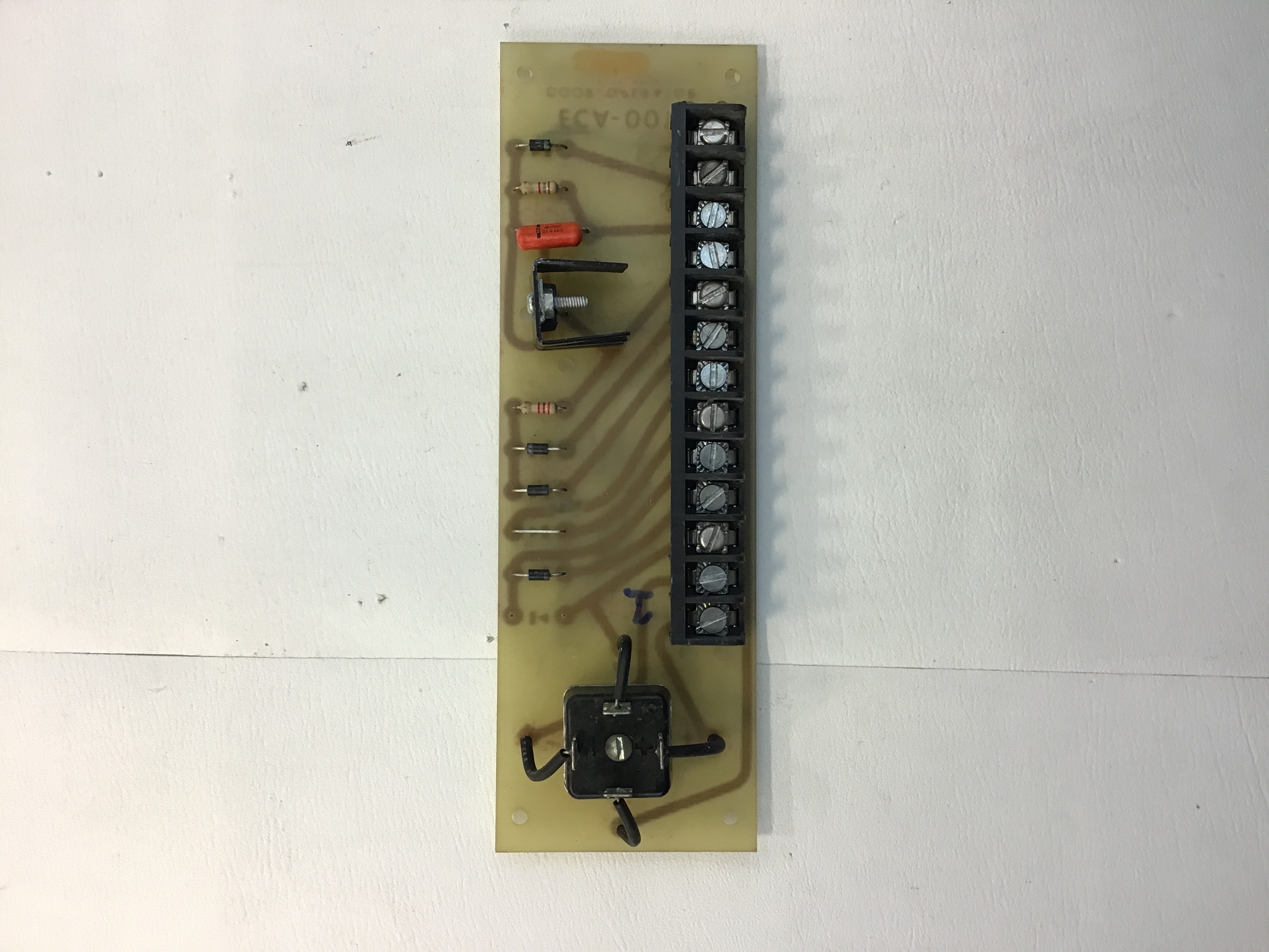 8640.1001 board